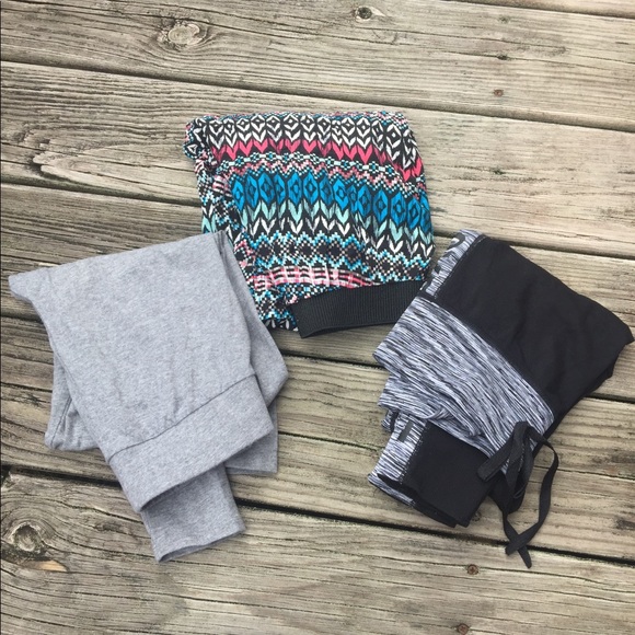 LEGGING BUNDLE🥀 - Picture 2 of 9